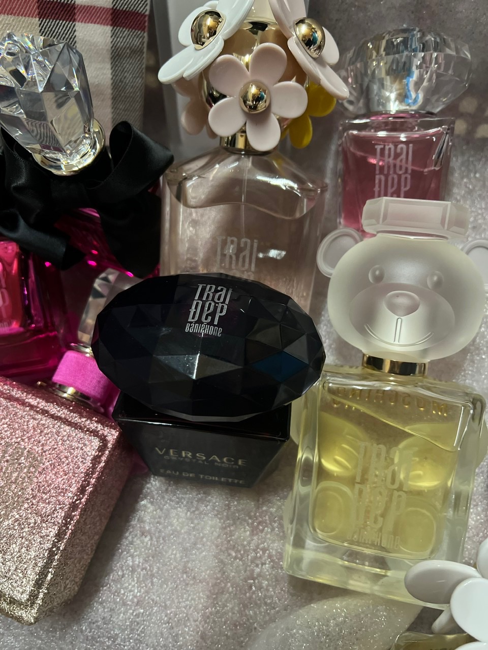 Dịch Vụ Khắc Laser Trên Thủy Tinh và Nhựa – Công Nghệ Laser Hiện Đại